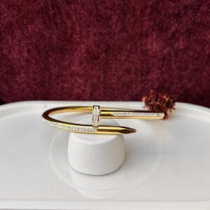 Bracelete traço cravejado dourado